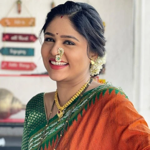अक्षया देवधर